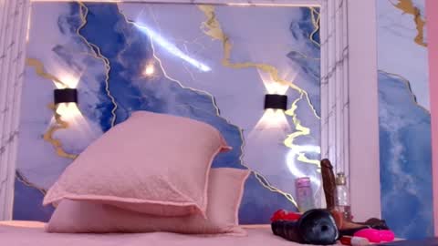 Snapshot of _lorrayne_ chatting on October 2, 2025, 12:12 pm Lorrayne online show from October 2, 2025, 12:12 pm