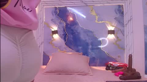 Snapshot of _lorrayne_ chatting on October 17, 2025, 12:08 pm Lorrayne online show from October 17, 2025, 12:08 pm