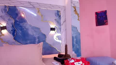 Snapshot of _lorrayne_ chatting on October 21, 2025, 12:06 pm Lorrayne online show from October 21, 2025, 12:06 pm