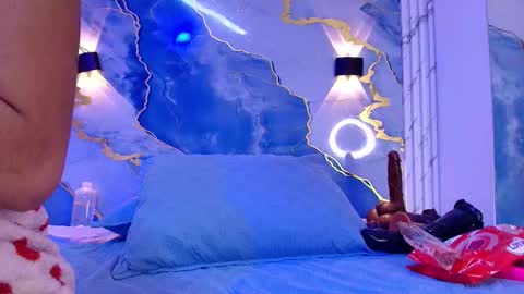 Snapshot of _lorrayne_ chatting on October 27, 2025, 12:09 pm Lorrayne online show from October 27, 2025, 12:09 pm