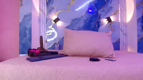 Snapshot of _lorrayne_ chatting on October 28, 2025, 12:09 pm Lorrayne online show from October 28, 2025, 12:09 pm