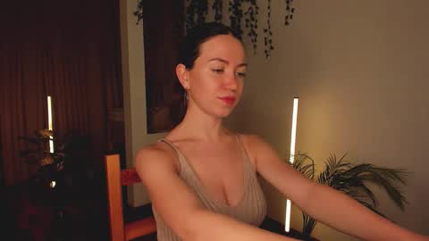 Alice online show from October 28, 2025, 6:10 pm