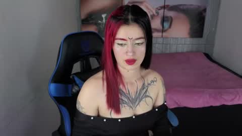 Snapshot of _lucia_21 chatting on September 22, 2025, 9:06 pm Lucia online show from September 22, 2025, 9:06 pm