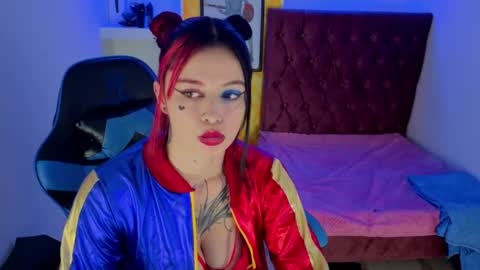 Snapshot of _lucia_21 chatting on October 11, 2025, 2:00 am Lucia online show from October 11, 2025, 2:00 am