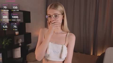 Snapshot of _luckybet_ chatting on October 8, 2025, 5:43 pm Monica online show from October 8, 2025, 5:43 pm