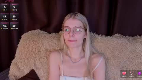 Snapshot of _luckybet_ chatting on October 27, 2025, 6:45 pm Monica online show from October 27, 2025, 6:45 pm