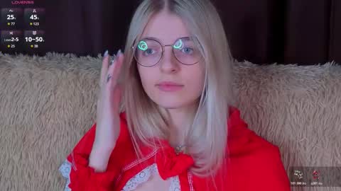 Monica online show from November 23, 2025, 7:02 pm