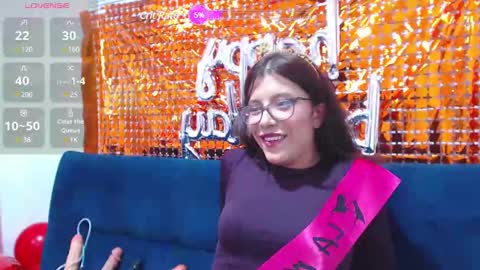 Snapshot of _lucysmith chatting on February 22, 2025, 3:56 am Lucy online show from February 22, 2025, 3:56 am