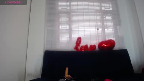 Snapshot of _lucysmith chatting on March 11, 2025, 11:01 am Lucy online show from March 11, 2025, 11:01 am