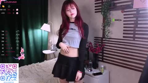 _lucystars online show from November 23, 2025, 2:50 pm