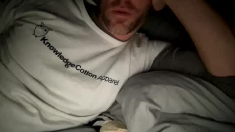 _lululeo_ online show from December 1, 2025, 5:23 am