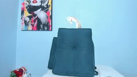  luna  sweet  online show from June 14, 2026, 2:24 am
