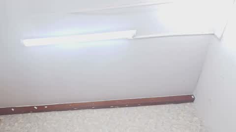 Snapshot of _luna_caliente chatting on February 28, 2025, 6:21 am Luna online show from February 28, 2025, 6:21 am