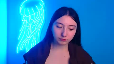 Snapshot of _luna_moon__ chatting on October 6, 2025, 5:16 am Luna online show from October 6, 2025, 5:16 am