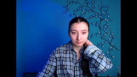 Snapshot of _luna_moon__ chatting on October 26, 2025, 6:19 am Luna online show from October 26, 2025, 6:19 am