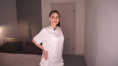 Luna online show from February 20, 2026, 6:41 pm