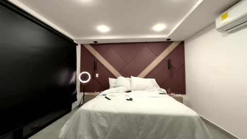 Snapshot of _lustyles_ chatting on March 9, 2026, 4:05 am _lustyles_ online show from March 9, 2026, 4:05 am