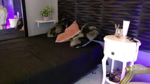 Snapshot of _lustyles_ chatting on March 22, 2026, 7:34 am _lustyles_ online show from March 22, 2026, 7:34 am