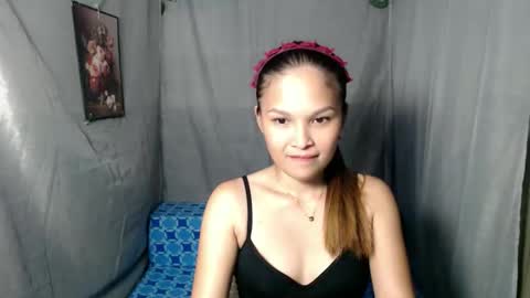Snapshot of _m1ssj3n chatting on November 21, 2025, 6:23 am _m1ssj3n online show from November 21, 2025, 6:23 am