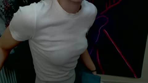 Clara online show from December 4, 2024, 12:03 pm