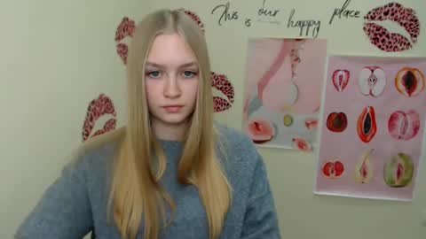 Clara online show from January 6, 2025, 4:02 pm