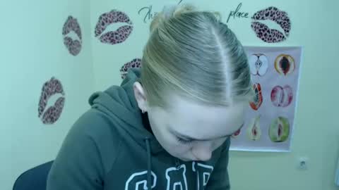 Clara online show from January 26, 2025, 6:59 am