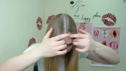 Clara online show from February 8, 2025, 6:54 am