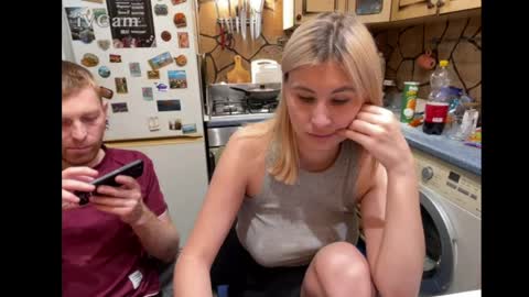 _magic_kis online show from May 7, 2026, 11:59 am