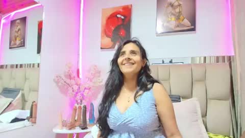 _marcela__ online show from May 8, 2026, 11:15 am