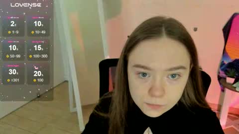 Snapshot of _margoqueen_ chatting on October 6, 2025, 6:22 am Margo online show from October 6, 2025, 6:22 am