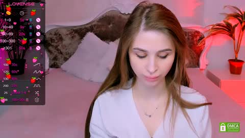 Snapshot of _mari_clark chatting on February 7, 2025, 1:04 am Eva  online show from February 7, 2025, 1:04 am