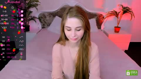 Snapshot of _mari_clark chatting on February 12, 2025, 2:56 am Eva  online show from February 12, 2025, 2:56 am