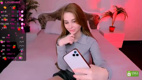 Snapshot of _mari_clark chatting on February 16, 2025, 1:14 am Eva  online show from February 16, 2025, 1:14 am
