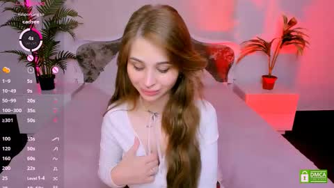 Snapshot of _mari_clark chatting on September 11, 2025, 12:22 am Eva  online show from September 11, 2025, 12:22 am