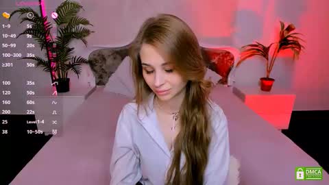 Snapshot of _mari_clark chatting on September 15, 2025, 9:59 pm Eva  online show from September 15, 2025, 9:59 pm