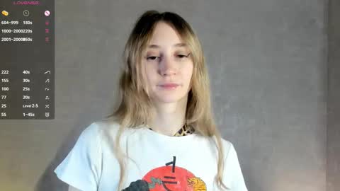  Gwen  online show from October 7, 2025, 3:36 am