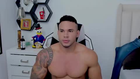 Snapshot of _matthew_santos_ chatting on December 12, 2024, 10:31 pm _matthew_santos_ online show from December 12, 2024, 10:31 pm