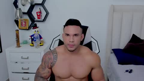 Snapshot of _matthew_santos_ chatting on December 16, 2024, 10:40 am _matthew_santos_ online show from December 16, 2024, 10:40 am