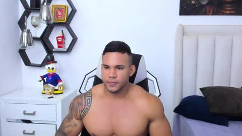 Snapshot of _matthew_santos_ chatting on January 17, 2025, 12:53 am _matthew_santos_ online show from January 17, 2025, 12:53 am