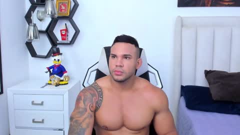 Snapshot of _matthew_santos_ chatting on January 27, 2025, 10:06 am _matthew_santos_ online show from January 27, 2025, 10:06 am