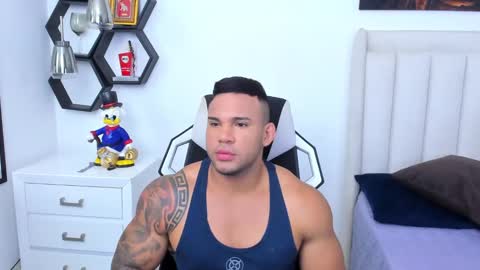 Snapshot of _matthew_santos_ chatting on January 27, 2025, 11:33 pm _matthew_santos_ online show from January 27, 2025, 11:33 pm