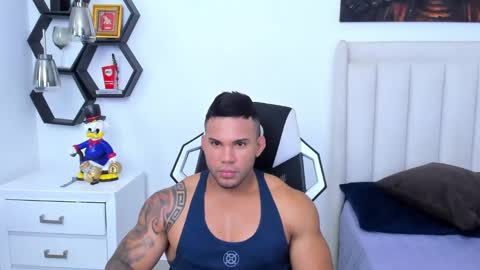Snapshot of _matthew_santos_ chatting on January 28, 2025, 2:43 am _matthew_santos_ online show from January 28, 2025, 2:43 am