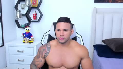 Snapshot of _matthew_santos_ chatting on January 29, 2025, 12:22 am _matthew_santos_ online show from January 29, 2025, 12:22 am