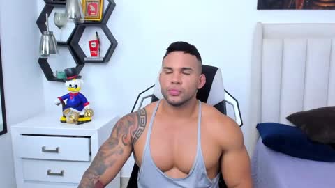 Snapshot of _matthew_santos_ chatting on January 31, 2025, 10:42 pm _matthew_santos_ online show from January 31, 2025, 10:42 pm