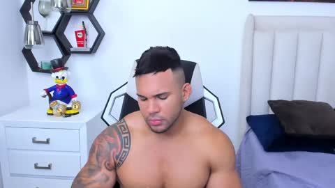 Snapshot of _matthew_santos_ chatting on February 1, 2025, 2:05 am _matthew_santos_ online show from February 1, 2025, 2:05 am