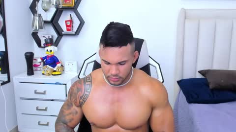 Snapshot of _matthew_santos_ chatting on February 5, 2025, 11:39 pm _matthew_santos_ online show from February 5, 2025, 11:39 pm