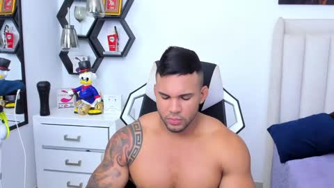 Snapshot of _matthew_santos_ chatting on February 6, 2025, 11:04 pm _matthew_santos_ online show from February 6, 2025, 11:04 pm