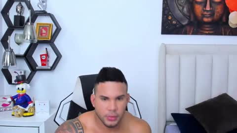 Snapshot of _matthew_santos_ chatting on February 8, 2025, 12:06 am _matthew_santos_ online show from February 8, 2025, 12:06 am