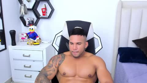 Snapshot of _matthew_santos_ chatting on February 8, 2025, 11:24 pm _matthew_santos_ online show from February 8, 2025, 11:24 pm