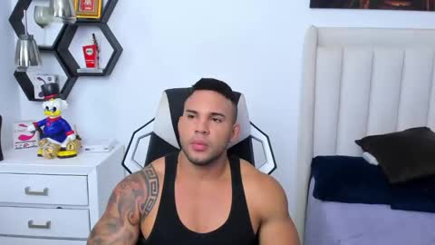 Snapshot of _matthew_santos_ chatting on February 10, 2025, 9:58 pm _matthew_santos_ online show from February 10, 2025, 9:58 pm